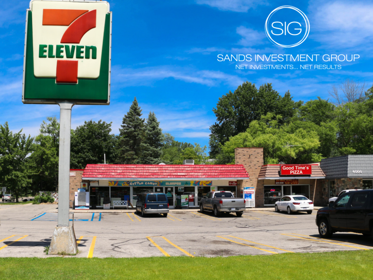 Close of Escrow: 7-Eleven in Midland, MI