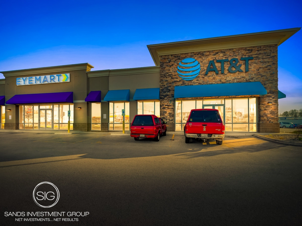 AT&T & Eyemart Express Strip Center | Marion, IL