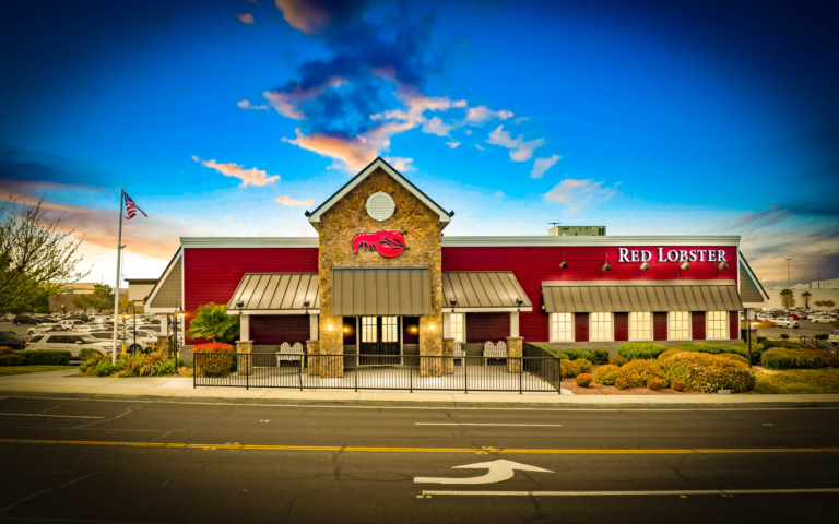Why You Should Buy Restaurant Real Estate With SIG