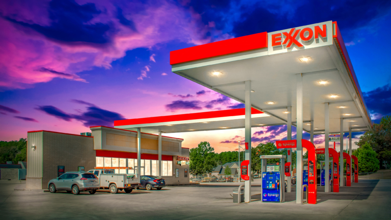 Top 10 Reasons to Invest in Convenience Stores Now