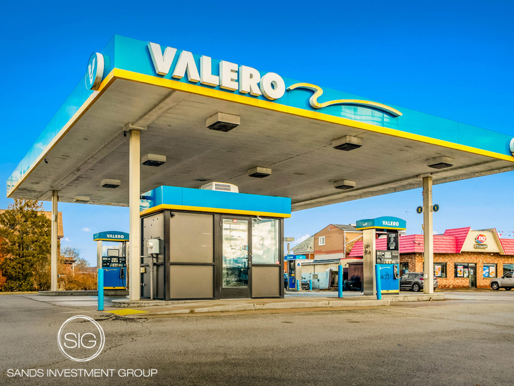 Vacant Gas Station | Natrona Heights, PA