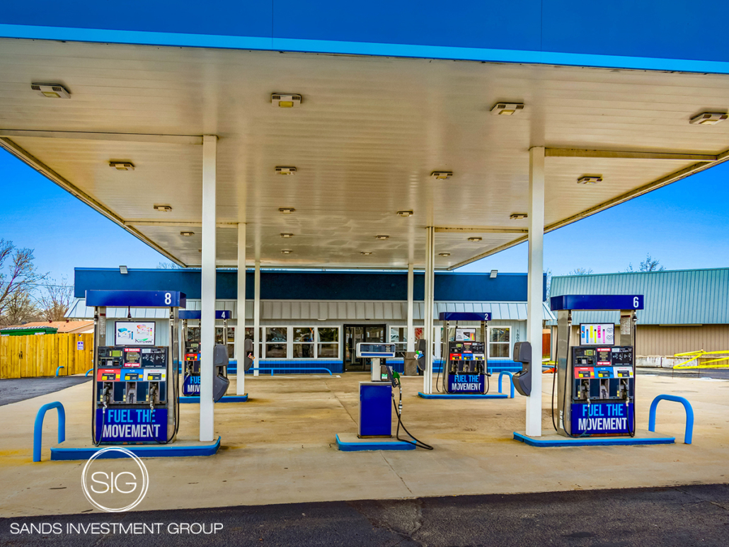 Owner-User C-Store | Kerens, TX