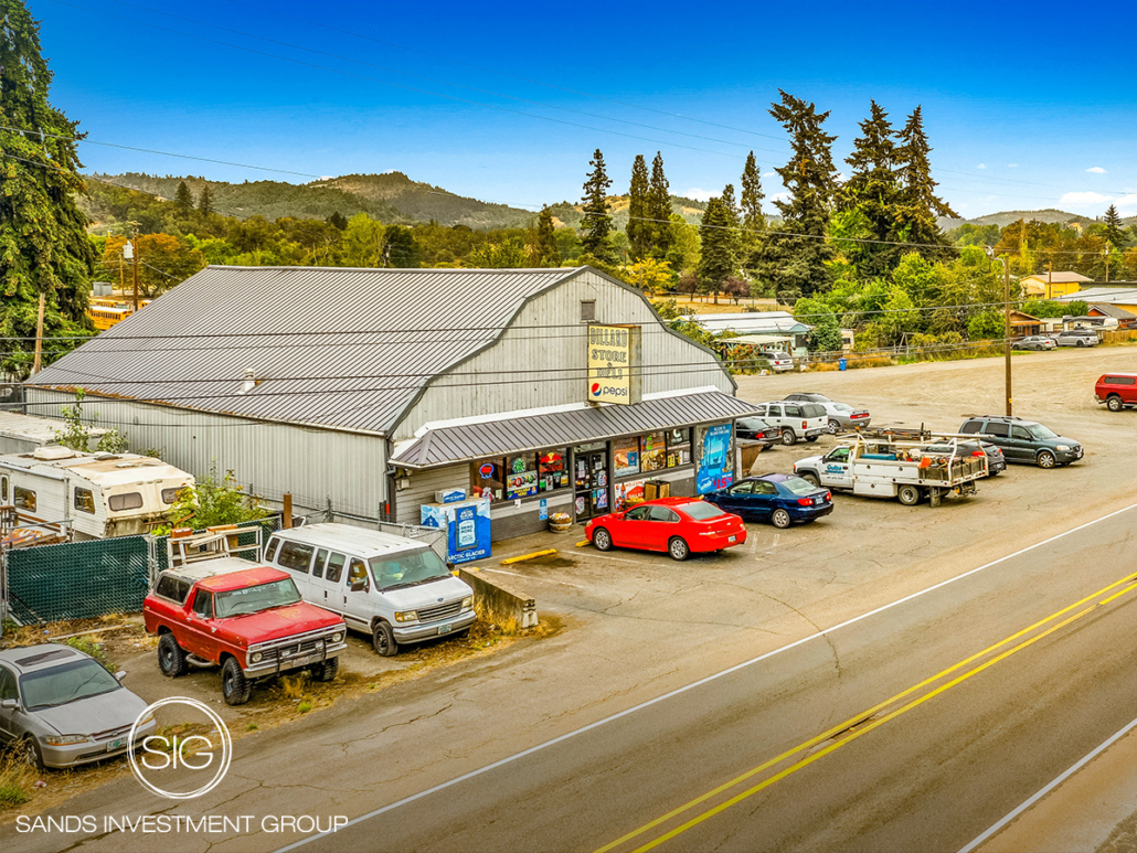 Dillard Store & Deli | Winston, OR