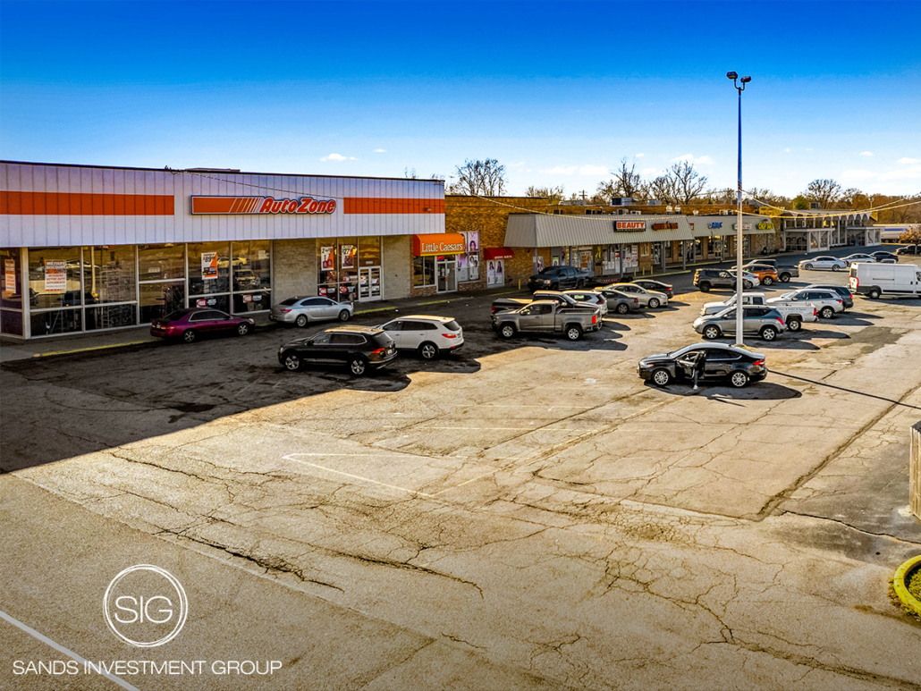 Jennings Shopping Center | St Louis, MO